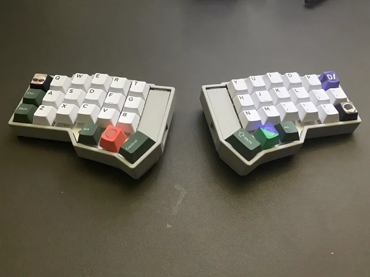 first-split-keyboard-1753622330758.webp